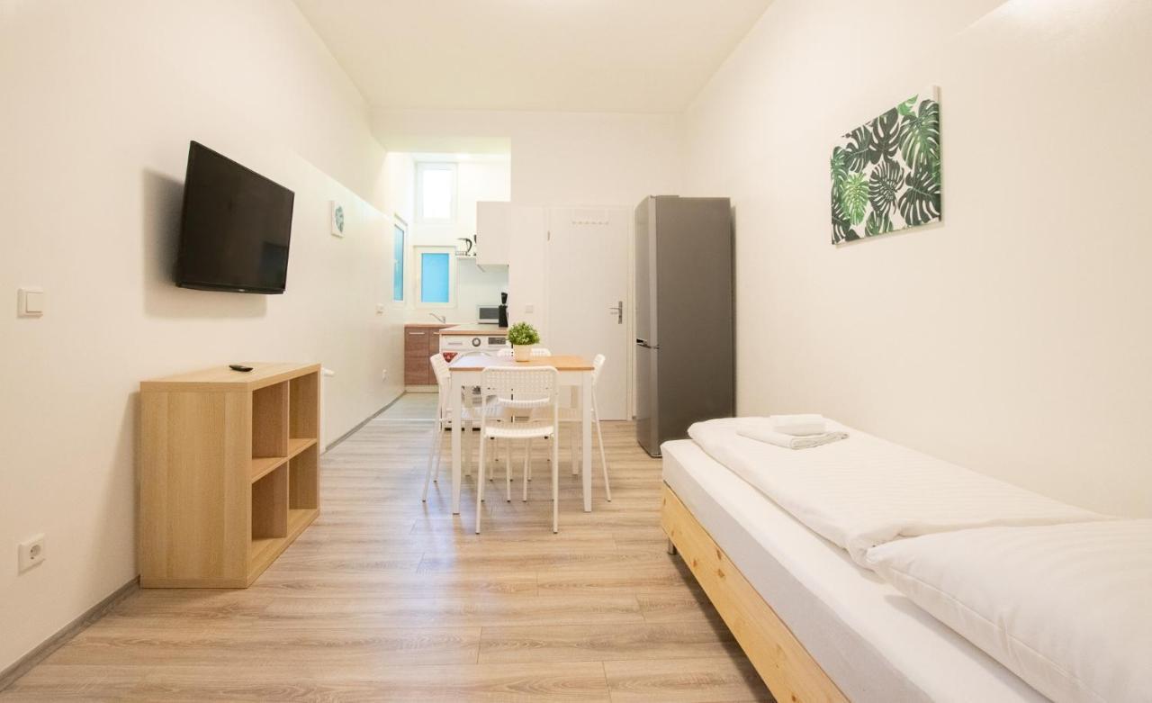 Raj Living - 1 Or 3 Room Apartments - 20 Min Messe Dus And Old Town Dus 杜塞尔多夫 外观 照片