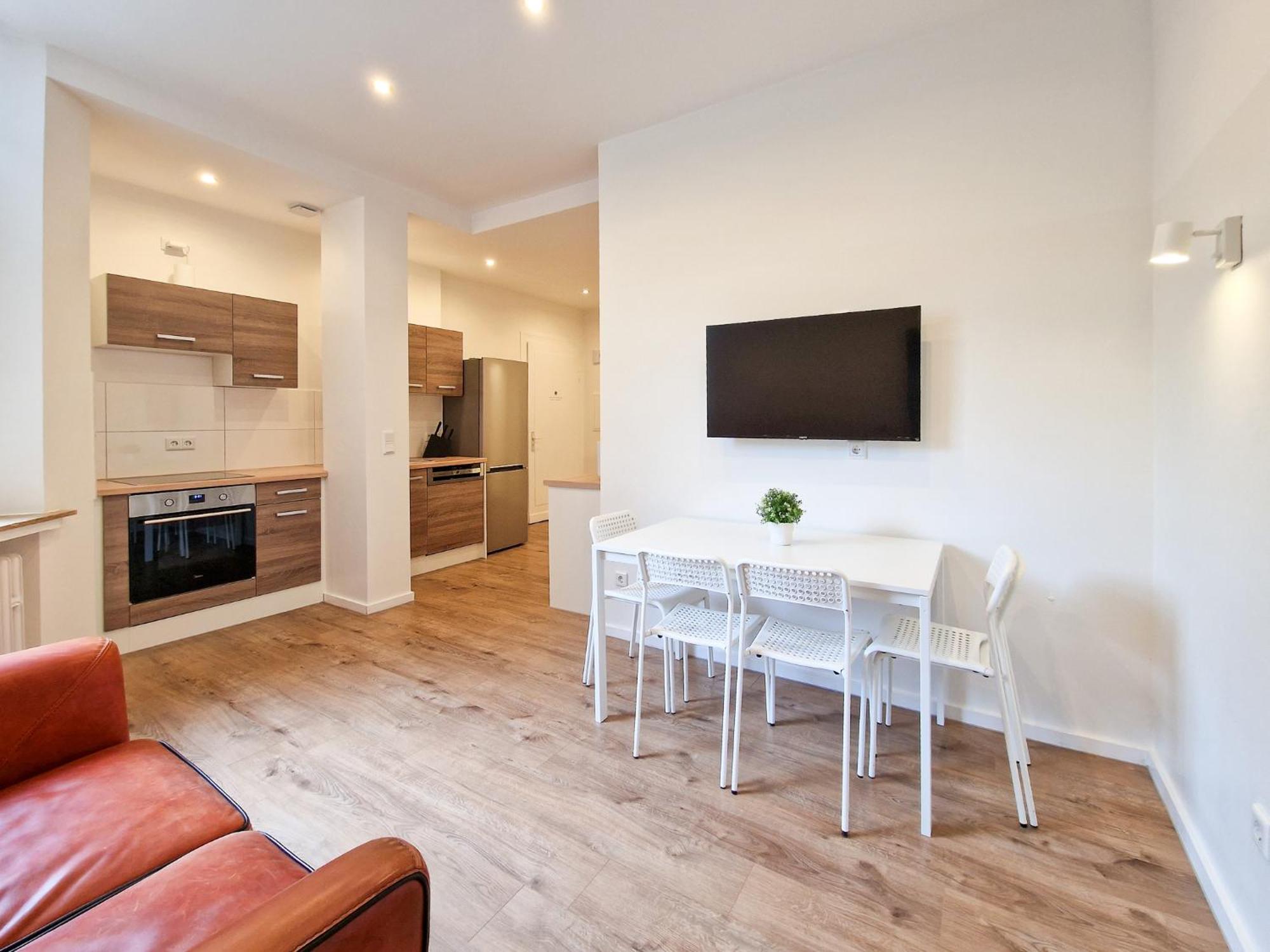 Raj Living - 1 Or 3 Room Apartments - 20 Min Messe Dus And Old Town Dus 杜塞尔多夫 外观 照片